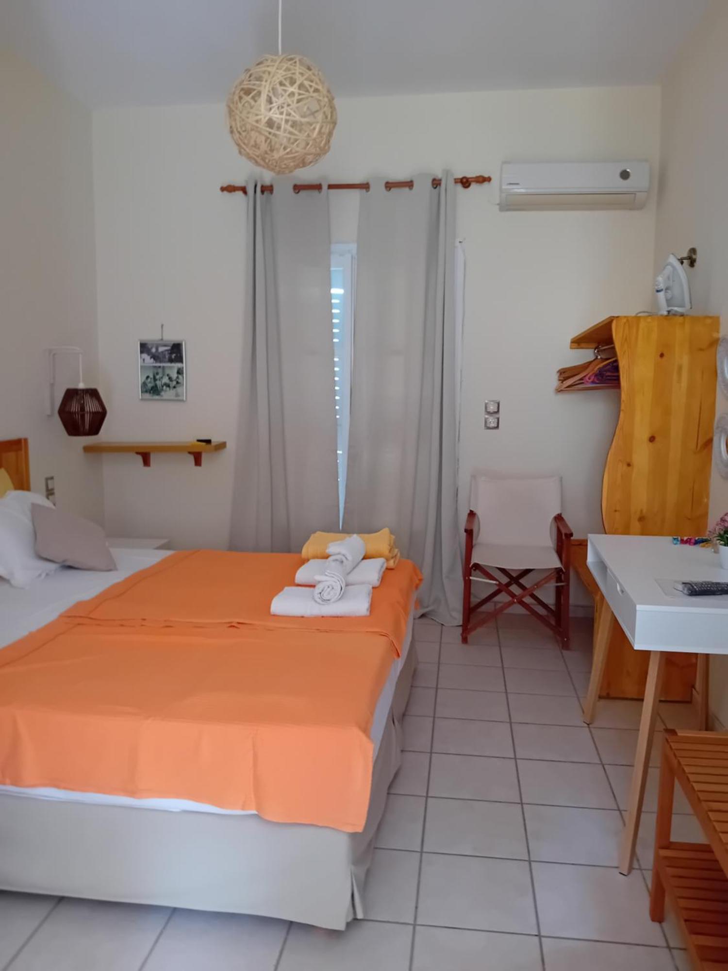 Villa Krini Skiathos Town Exterior photo