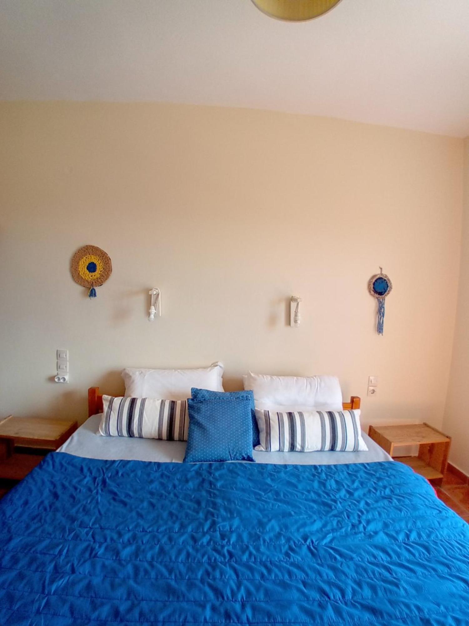 Villa Krini Skiathos Town Exterior photo