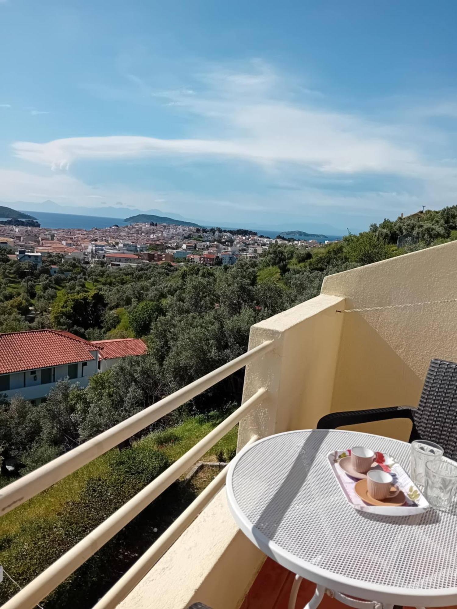 Villa Krini Skiathos Town Exterior photo